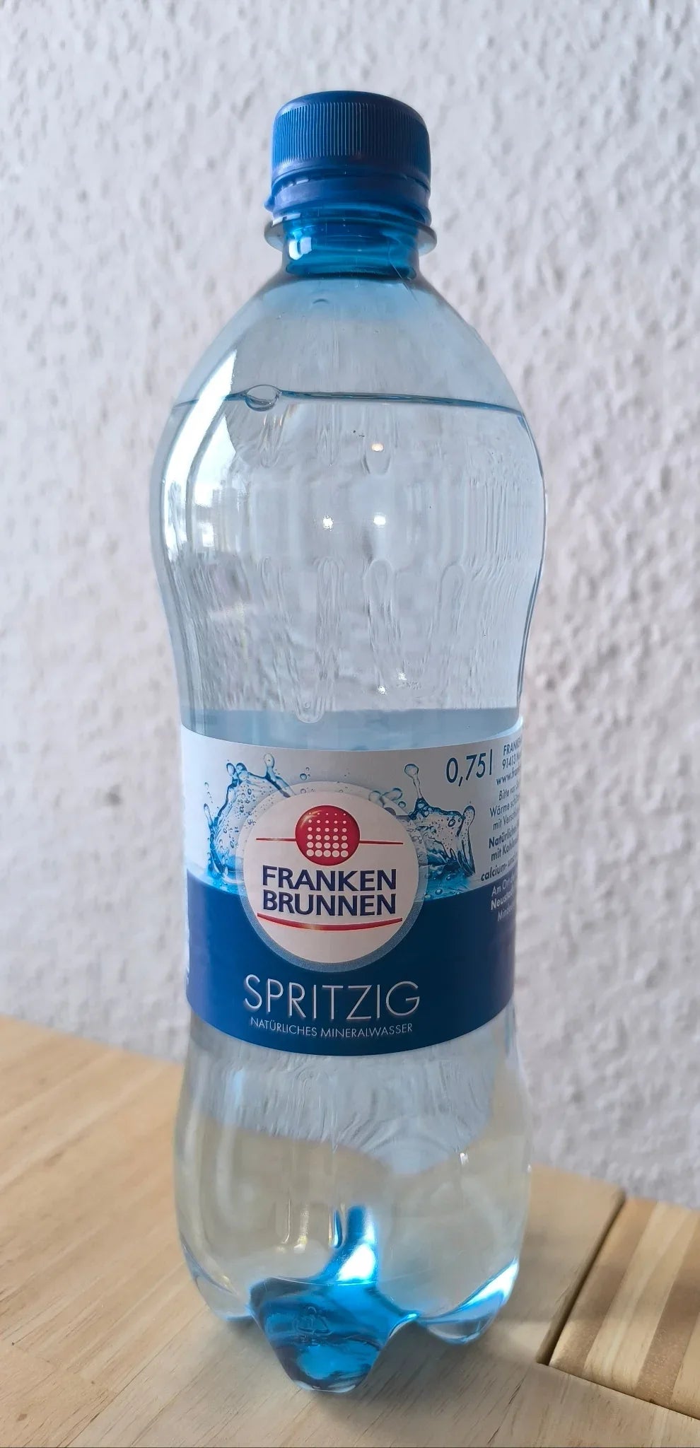 Frankenbrunnen Mineralwasser spritzig 750 ml – Natürliche Erfrischung - Bienenhof-Keil-Shop